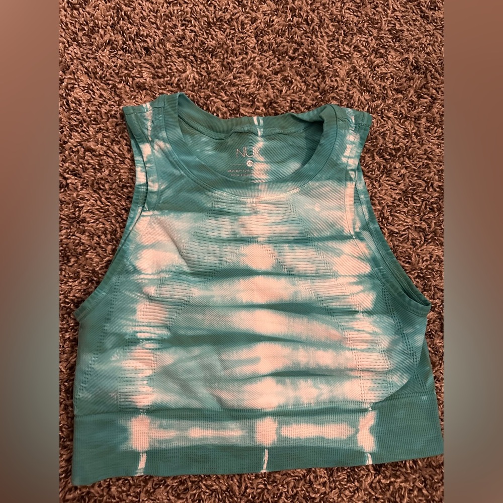 🚨LAST CHANCE: NUX teal/white tie dye high neck sports bra. Size XS
